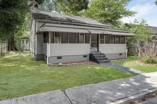 Photo - 2410 Mc Quade St