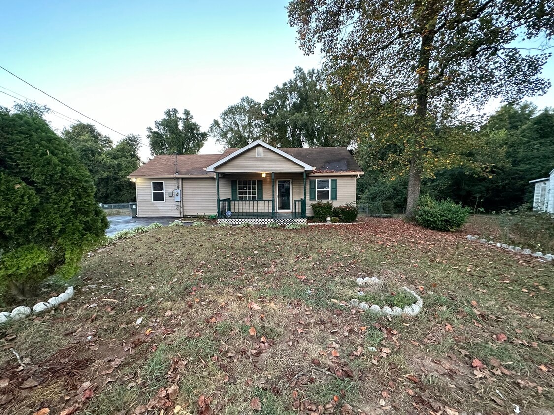 Photo - 735 E Henderson Dr (Chattanooga, TN)