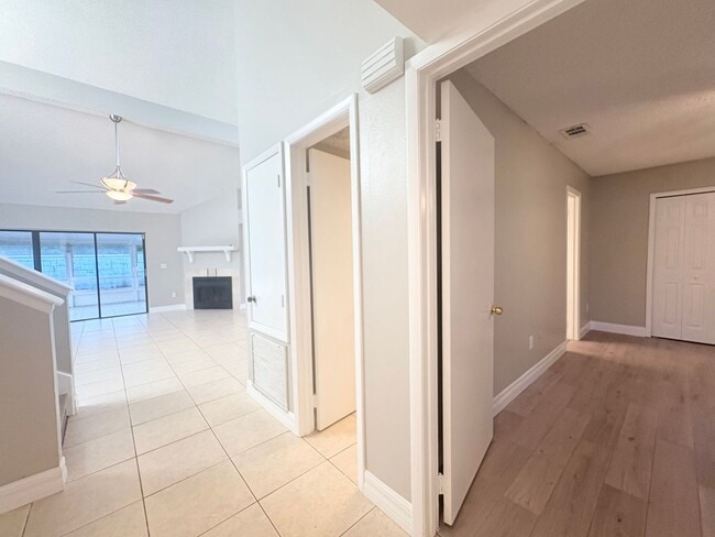 Photo - ~ Beautiful 3B/2.5B Lake Mary Home ~ Carpe...
