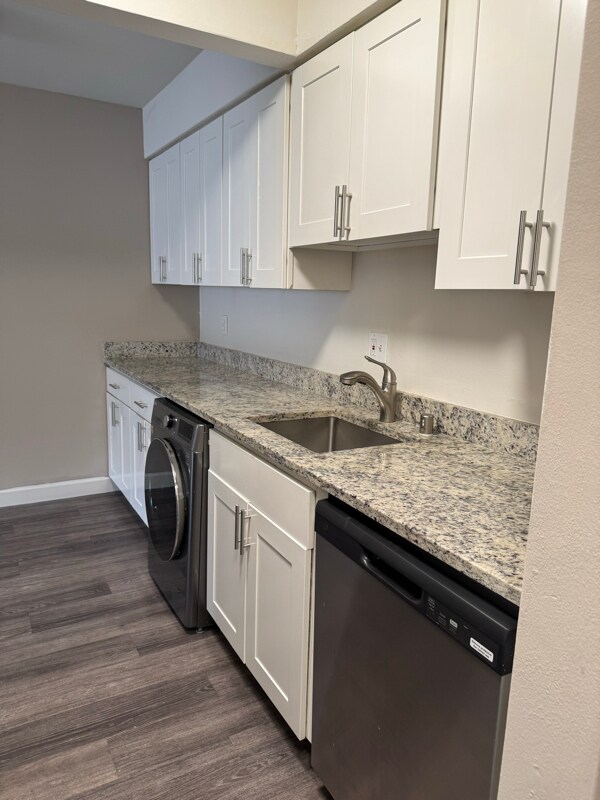 Photo - 2131 N Summit Ave Unit 103