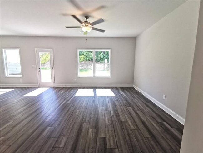 Photo - 209 Station Overlook Dr