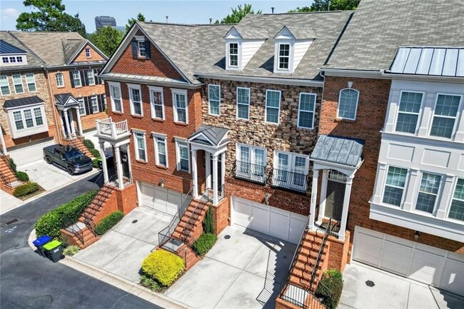 3423 Triview Square