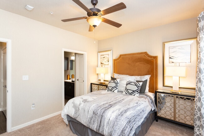 2BR 2BA - 1,128 SF