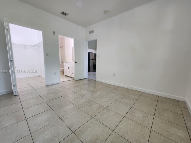 Photo - 1539 SE 27th St Unidad 201
