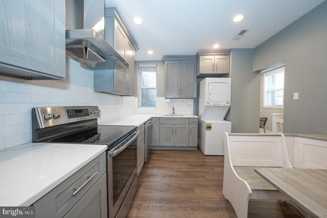 Photo - 524 S 3rd St