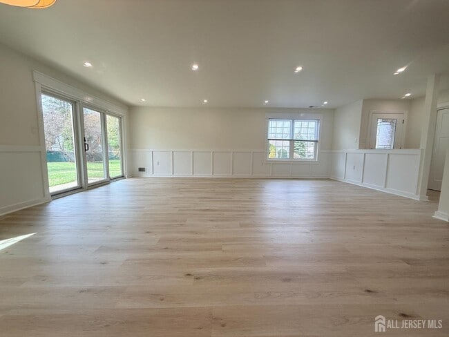 Photo - 15 Lindsey Cir