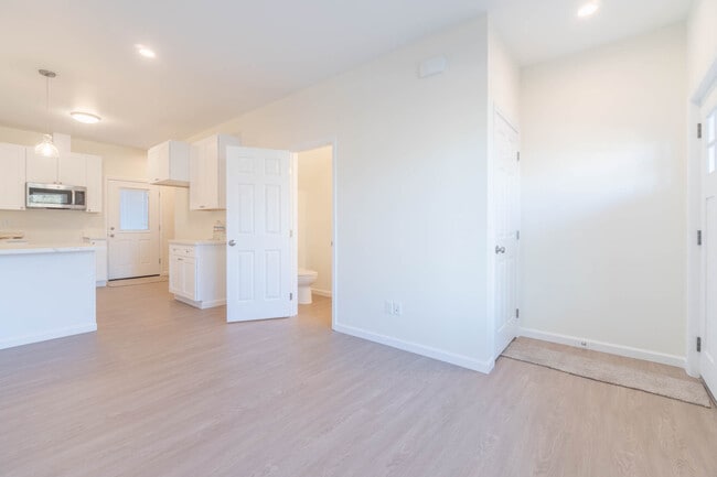 Photo - 4146 Avalon St