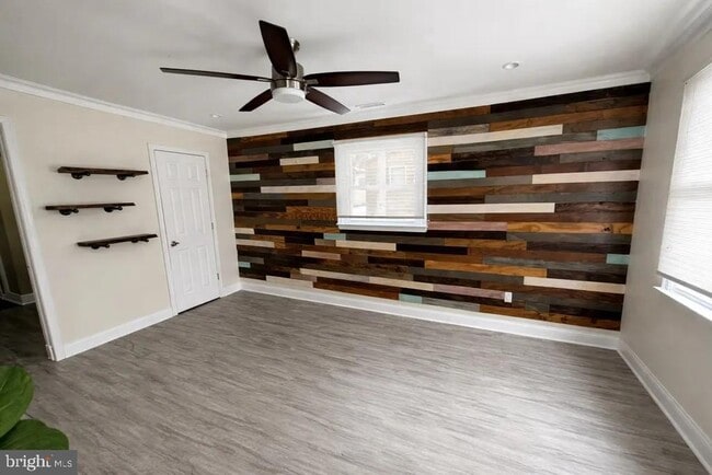 Photo - 1919 Creek Rd