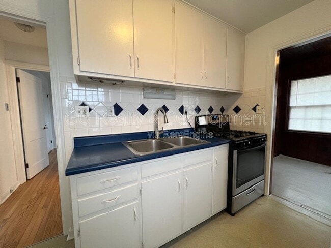 Photo - 20 N 5th Ave Unit C