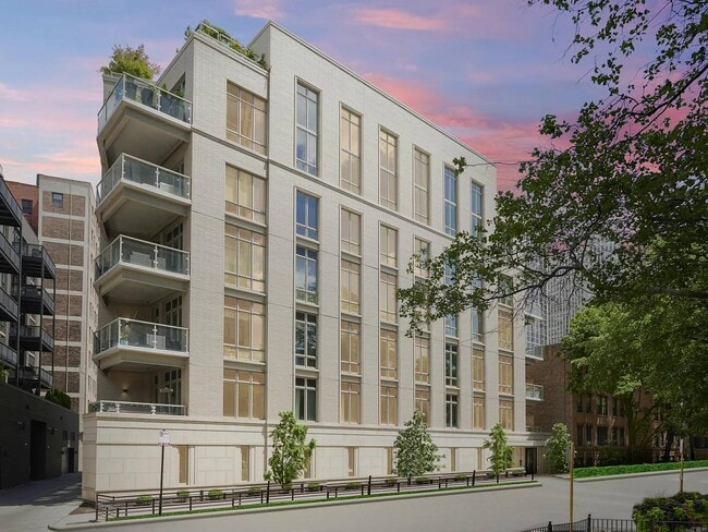 Photo - 2753 N Hampden Ct Unit 2B