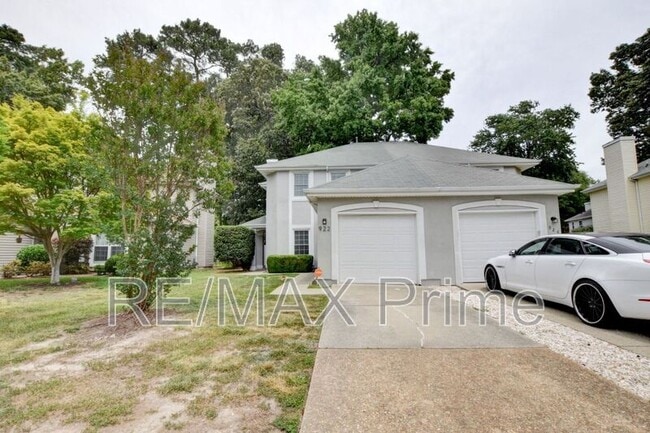 922 Willow Point