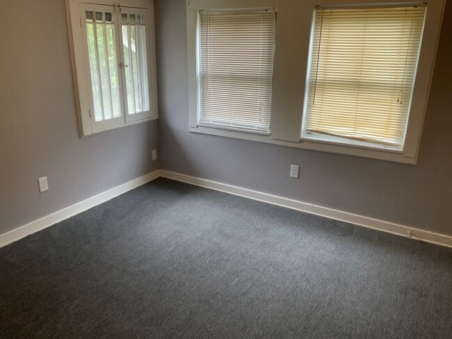 Studio - 582 N Volusia Ave Unit A