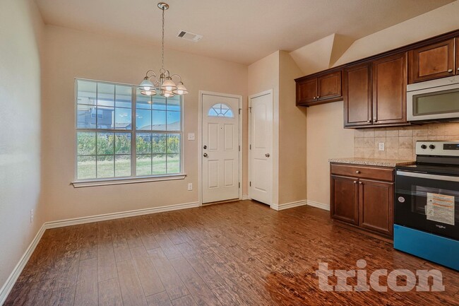 Photo - 3105 Cardinal Dr House