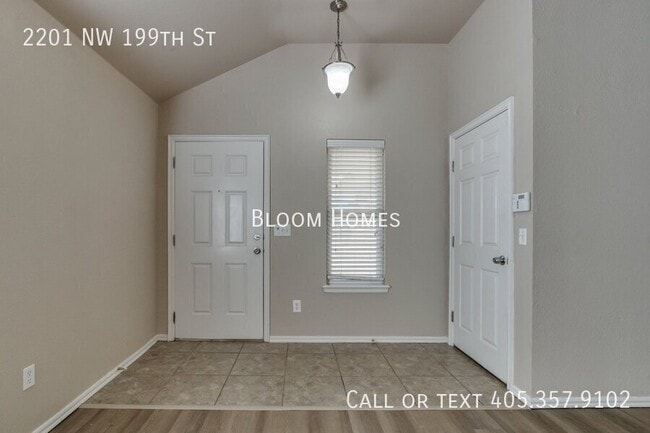 Photo - 2201 NW 199th St