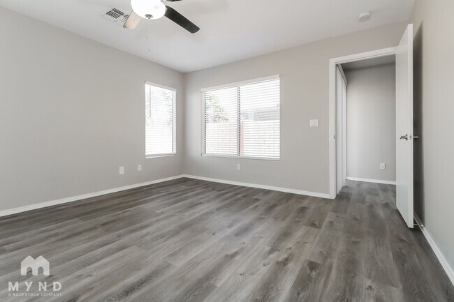 Photo - 2206 E Aire Libre Ave