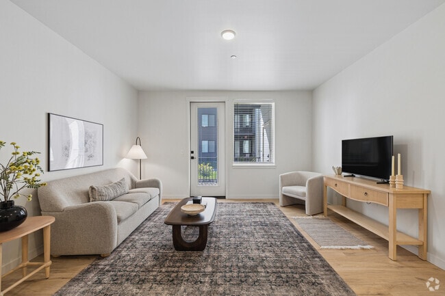2BR, 2BA - 950SF - Living Room