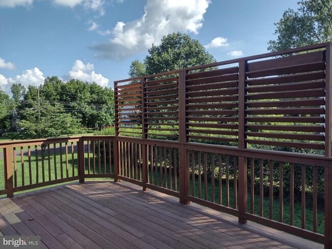 Photo - 64 Bogle Dr