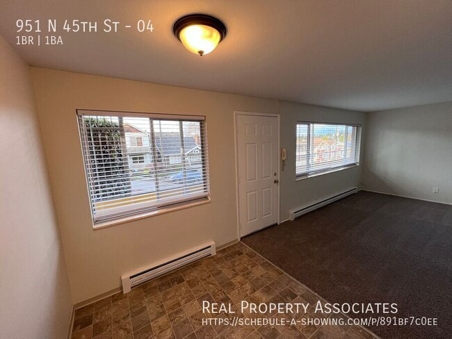 Photo - 951 N 45th St Unit 04