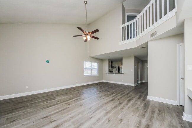 Photo - 11100 Hambley Ave