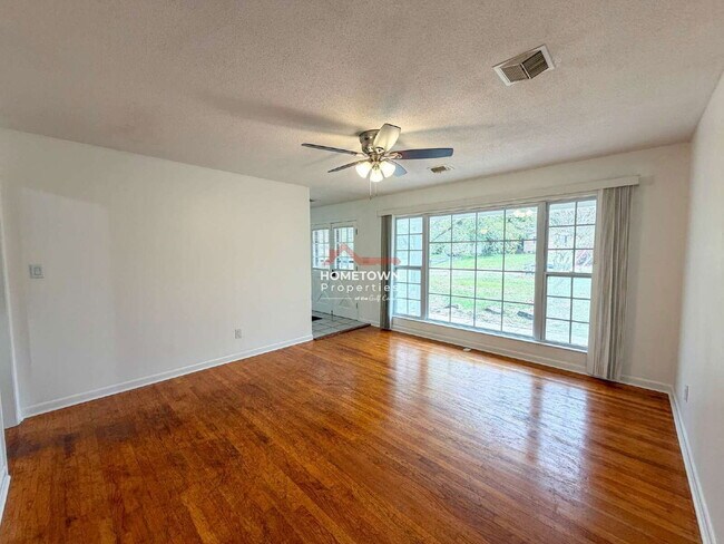 Photo - 7 N 77th Ave