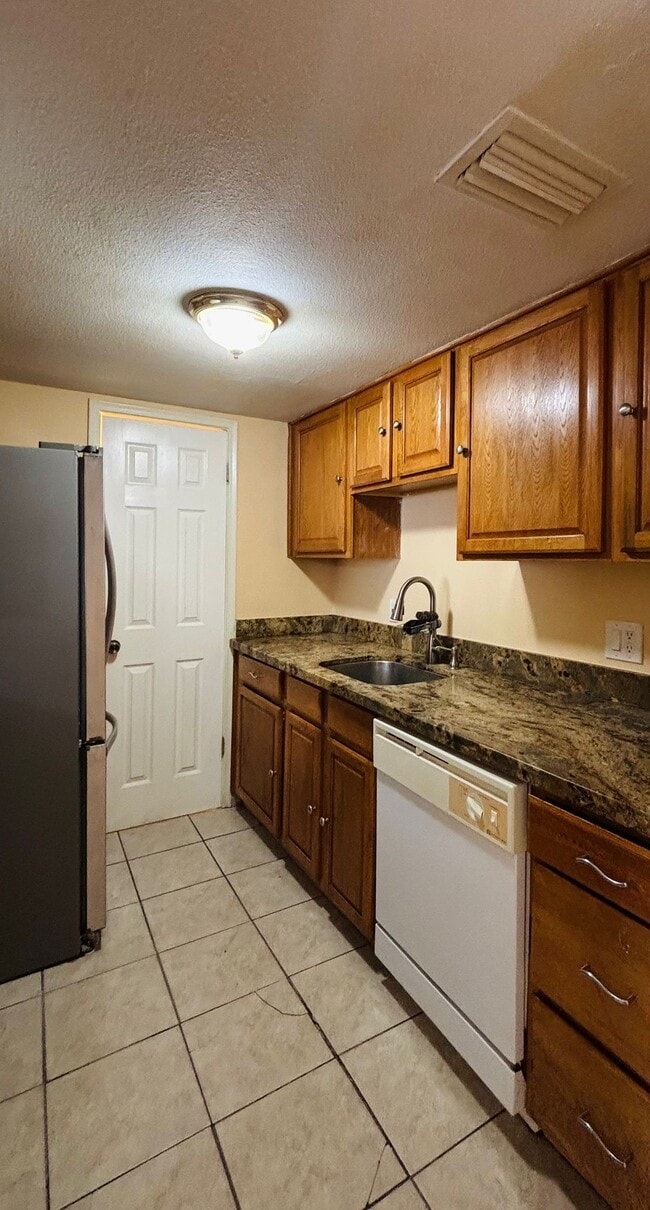 Photo - 1207 E Townley Ave