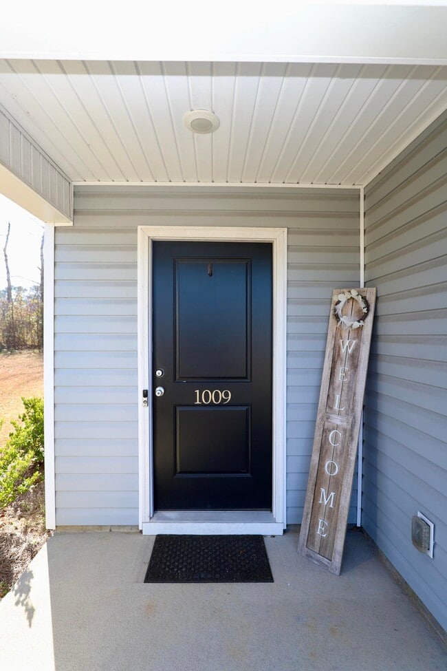 Photo - 1009 Providence Plantation Dr