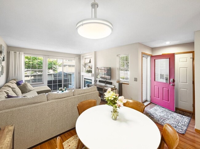 Photo - 2040 Shenandoah Ct