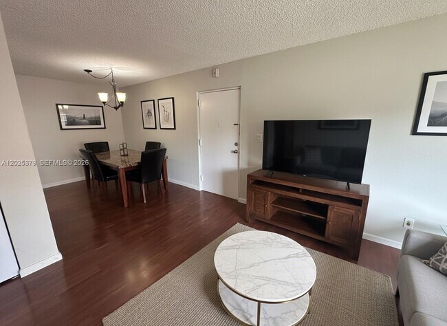 Photo - 10834 N Kendall Dr Unit X16