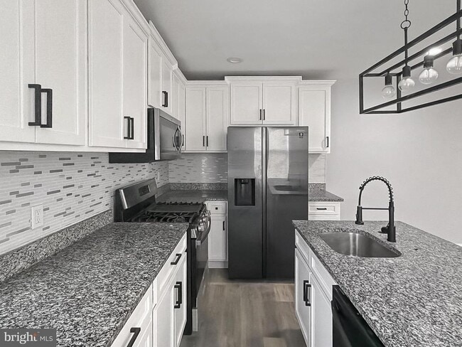 Photo - 733 N Linwood Ave