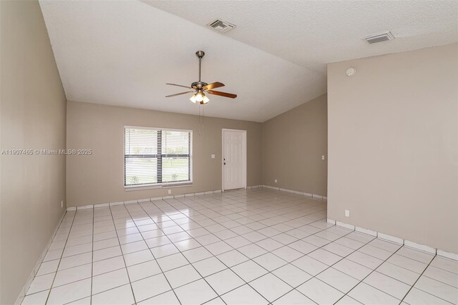 Photo - 5168 Edgecliff Ave