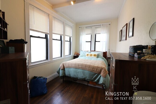 Photo - 1955 Commonwealth Ave Unit 4R