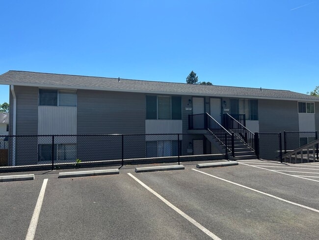 Quiet 2 bedroom apartment - Quiet 2 bedroom apartment