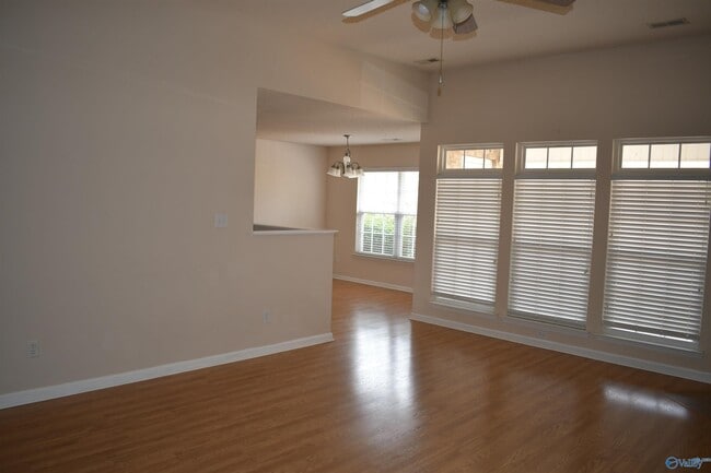 Photo - 117 Millside Ln NW