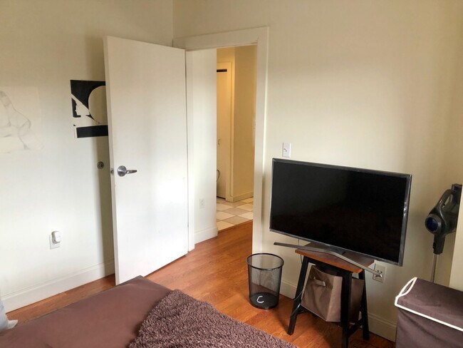 Photo - 471 Commonwealth Ave