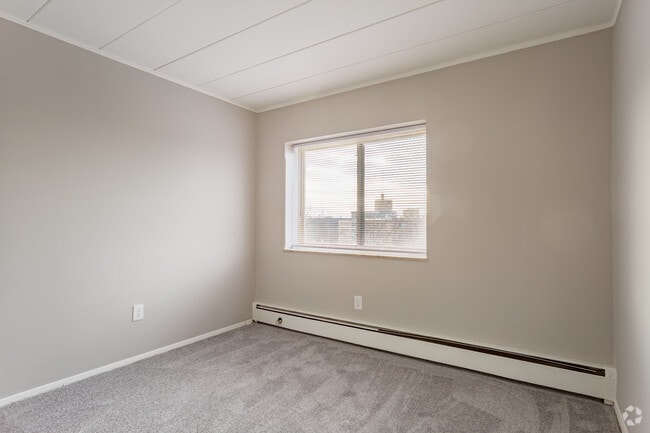 2BD 1BA 775 - 800 sq. ft.