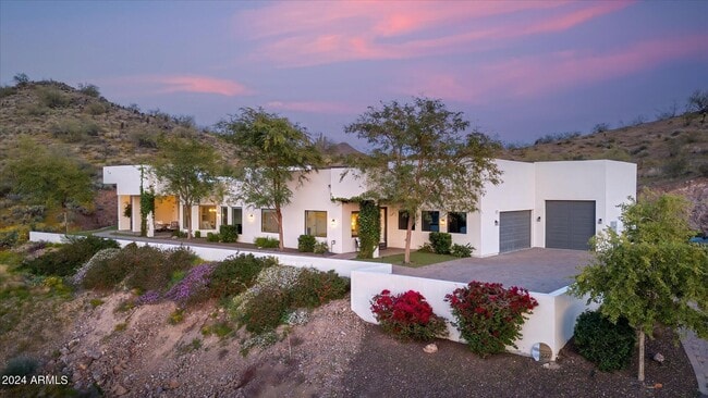 Photo - 227 W Jomax Rd