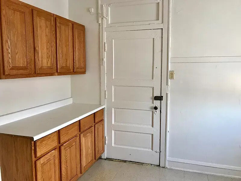 Photo - 1535 W 83rd St Unidad 3