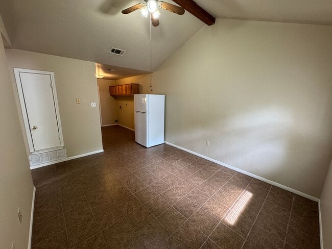 Photo - 310 W Washington Ave Unit A