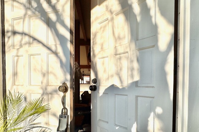 Photo - 695 Ketch Ct