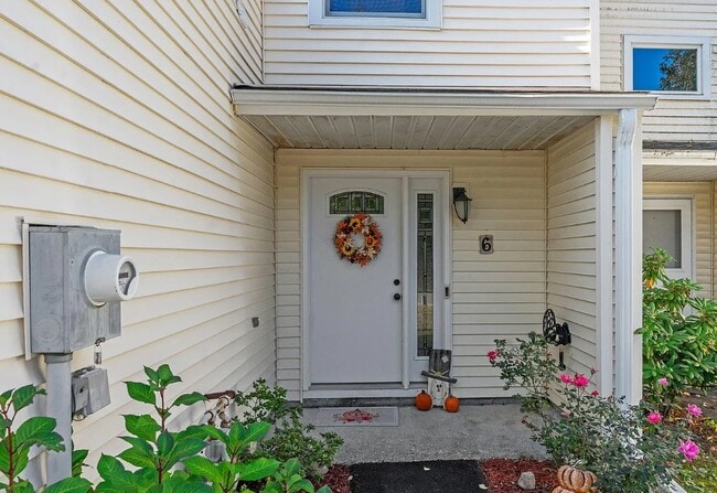 Photo - 6 Heartwood Ct