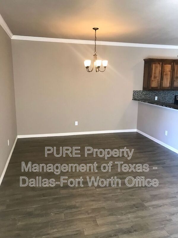 Photo - 3003 Enchanted Rd