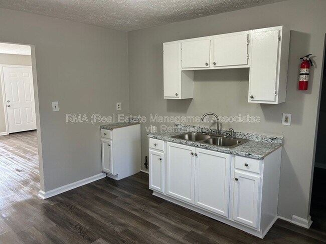 Photo - 409 E Central Ave