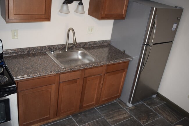 Photo - 100 Walnut St Unit 2R