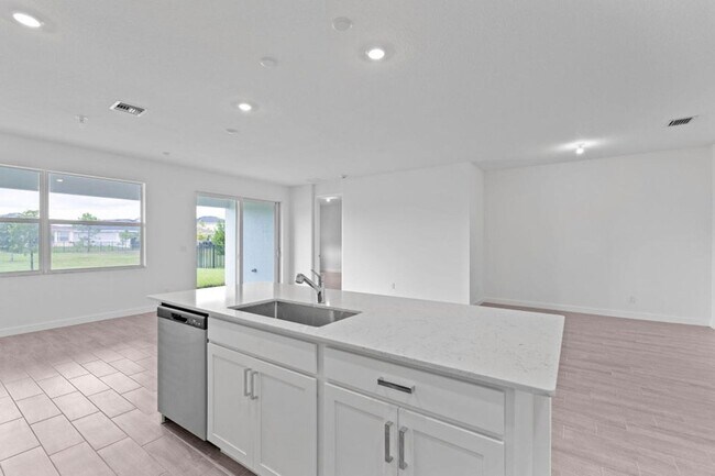 Photo - 1608 Wandering Willow Wy