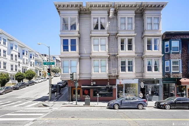 1395 Union