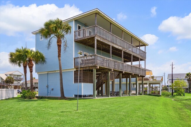 Building Photo - 4015 War Chest Ct