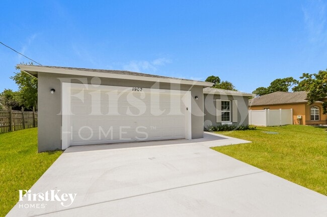 Photo - 1902 SW Janette Ave