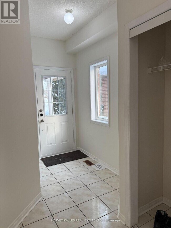 Photo - 100 Misty Hills Trail