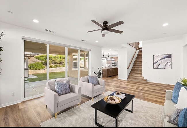 Photo - 32448 Toyon Rd