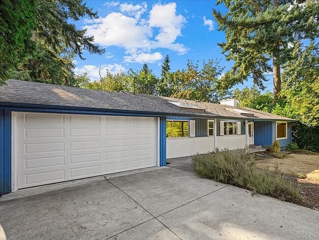 Photo - Bellevue Home